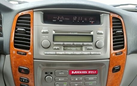 Toyota Land Cruiser 100 рестайлинг 2, 2005 год, 2 030 000 рублей, 19 фотография