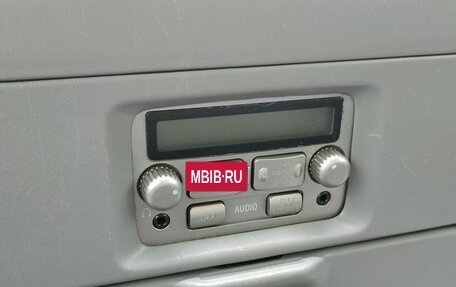 Toyota Land Cruiser 100 рестайлинг 2, 2005 год, 2 030 000 рублей, 22 фотография