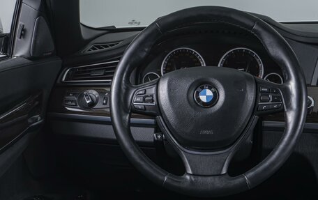 BMW 7 серия, 2014 год, 2 494 000 рублей, 23 фотография