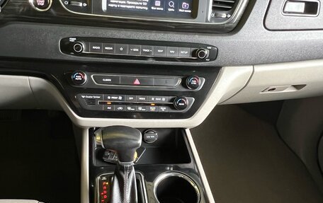 KIA Carnival III, 2019 год, 2 599 000 рублей, 17 фотография