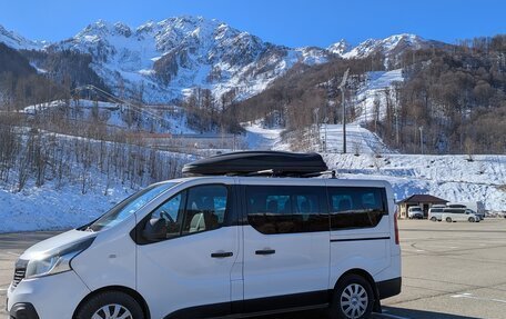 Renault Trafic, 2015 год, 1 650 000 рублей, 3 фотография
