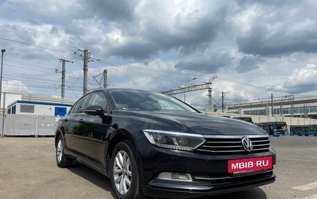 Volkswagen Passat B8 рестайлинг, 2015 год, 1 950 000 рублей, 2 фотография
