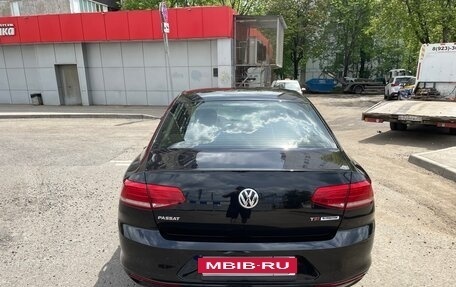Volkswagen Passat B8 рестайлинг, 2015 год, 1 950 000 рублей, 6 фотография