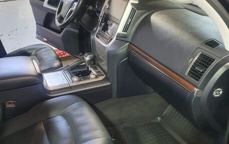 Toyota Land Cruiser 200, 2019 год, 8 150 000 рублей, 8 фотография