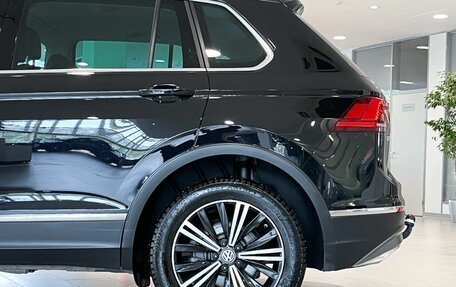 Volkswagen Tiguan II, 2019 год, 3 045 000 рублей, 10 фотография
