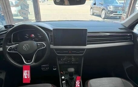 Volkswagen Tiguan II, 2022 год, 3 226 000 рублей, 4 фотография