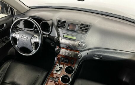 Toyota Highlander III, 2013 год, 2 147 000 рублей, 9 фотография