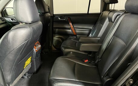Toyota Highlander III, 2013 год, 2 147 000 рублей, 10 фотография