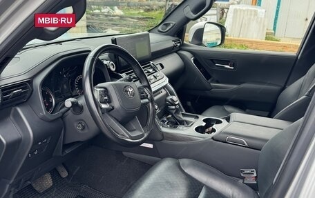 Toyota Land Cruiser, 2021 год, 12 000 000 рублей, 4 фотография