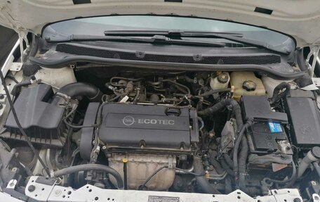 Opel Astra J, 2011 год, 740 000 рублей, 2 фотография