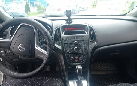 Opel Astra J, 2011 год, 740 000 рублей, 6 фотография