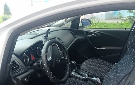 Opel Astra J, 2011 год, 740 000 рублей, 5 фотография