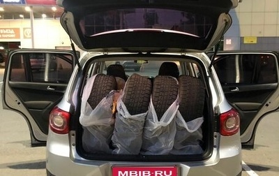 Volkswagen Tiguan I, 2010 год, 1 060 000 рублей, 1 фотография