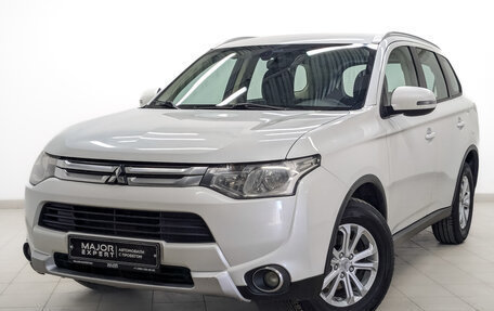Mitsubishi Outlander III рестайлинг 3, 2014 год, 1 470 000 рублей, 1 фотография
