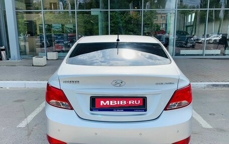 Hyundai Solaris II рестайлинг, 2015 год, 990 000 рублей, 6 фотография