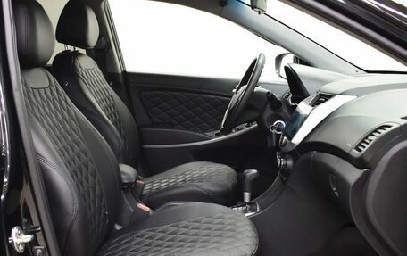 Hyundai Solaris II рестайлинг, 2012 год, 11 фотография