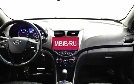 Hyundai Solaris II рестайлинг, 2012 год, 5 фотография