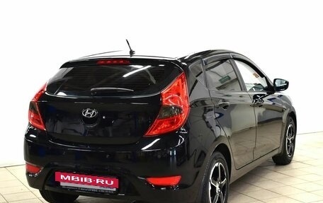 Hyundai Solaris II рестайлинг, 2012 год, 4 фотография