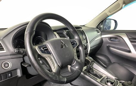 Mitsubishi Pajero Sport III рестайлинг, 2018 год, 2 185 000 рублей, 11 фотография