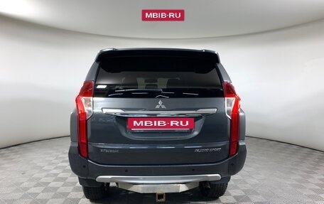 Mitsubishi Pajero Sport III рестайлинг, 2018 год, 2 185 000 рублей, 6 фотография