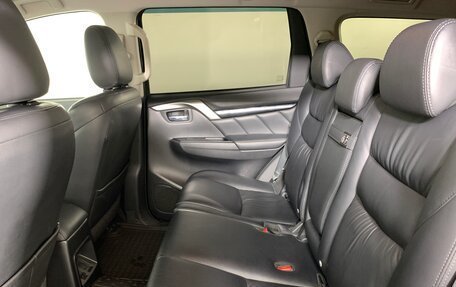 Mitsubishi Pajero Sport III рестайлинг, 2018 год, 2 185 000 рублей, 18 фотография