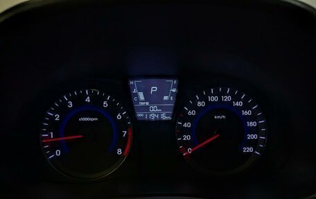 Hyundai Solaris II рестайлинг, 2013 год, 850 000 рублей, 13 фотография
