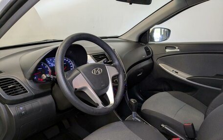 Hyundai Solaris II рестайлинг, 2013 год, 850 000 рублей, 16 фотография