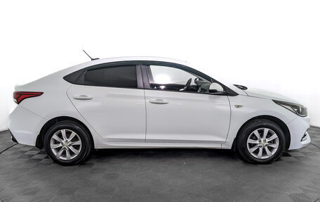 Hyundai Solaris II рестайлинг, 2017 год, 1 100 000 рублей, 4 фотография