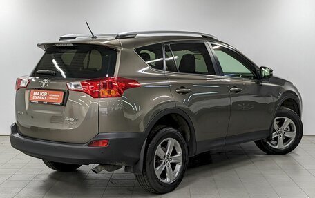Toyota RAV4, 2015 год, 1 650 000 рублей, 5 фотография