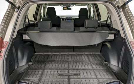 Toyota RAV4, 2015 год, 1 650 000 рублей, 10 фотография