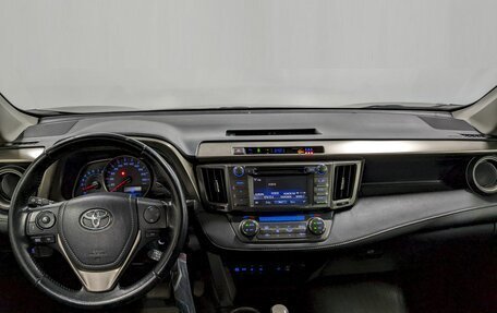 Toyota RAV4, 2015 год, 1 650 000 рублей, 22 фотография