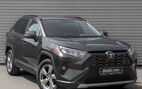 Toyota RAV4, 2019 год, 3 050 000 рублей, 3 фотография