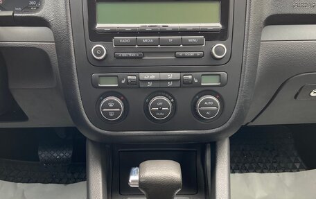 Volkswagen Jetta VI, 2009 год, 449 000 рублей, 17 фотография