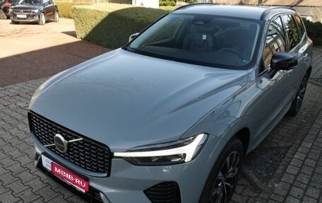 Volvo XC60 II, 2023 год, 4 329 857 рублей, 3 фотография