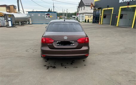 Volkswagen Jetta VI, 2014 год, 1 100 000 рублей, 3 фотография