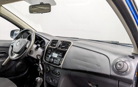 Renault Logan II, 2016 год, 990 000 рублей, 11 фотография