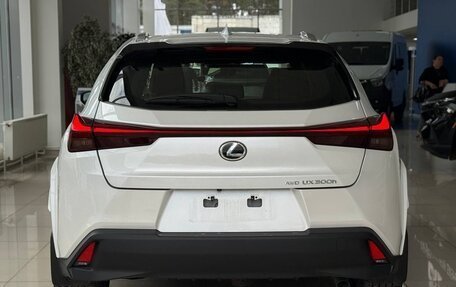 Lexus UX I, 2024 год, 5 900 000 рублей, 5 фотография