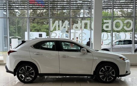 Lexus UX I, 2024 год, 5 900 000 рублей, 7 фотография