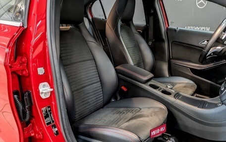 Mercedes-Benz GLA, 2017 год, 2 650 000 рублей, 23 фотография