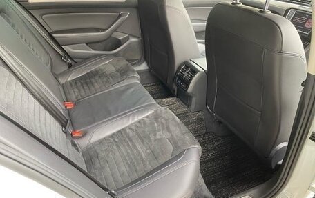 Volkswagen Passat B8 рестайлинг, 2018 год, 1 177 000 рублей, 11 фотография