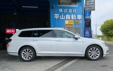 Volkswagen Passat B8 рестайлинг, 2018 год, 1 177 000 рублей, 3 фотография