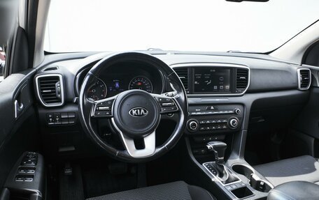 KIA Sportage IV рестайлинг, 2020 год, 2 319 000 рублей, 9 фотография