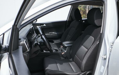 KIA Sportage IV рестайлинг, 2020 год, 2 319 000 рублей, 13 фотография