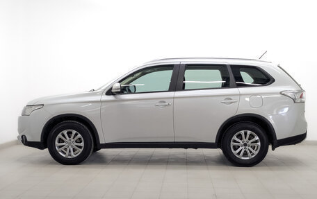 Mitsubishi Outlander III рестайлинг 3, 2014 год, 1 470 000 рублей, 8 фотография