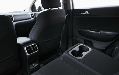 KIA Sportage IV рестайлинг, 2020 год, 2 319 000 рублей, 27 фотография