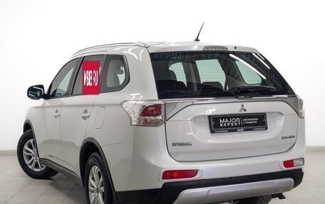 Mitsubishi Outlander III рестайлинг 3, 2014 год, 1 470 000 рублей, 7 фотография