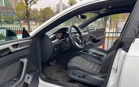 Volkswagen Passat CC, 2022 год, 2 950 000 рублей, 6 фотография