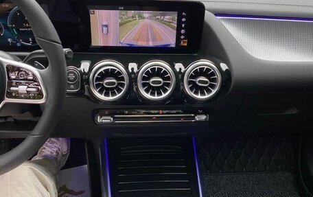 Mercedes-Benz GLA, 2022 год, 2 250 000 рублей, 11 фотография