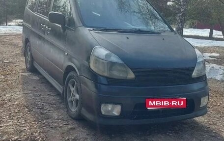 Nissan Serena II, 2001 год, 360 000 рублей, 1 фотография