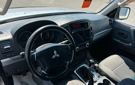 Mitsubishi Pajero IV, 2010 год, 1 449 999 рублей, 11 фотография